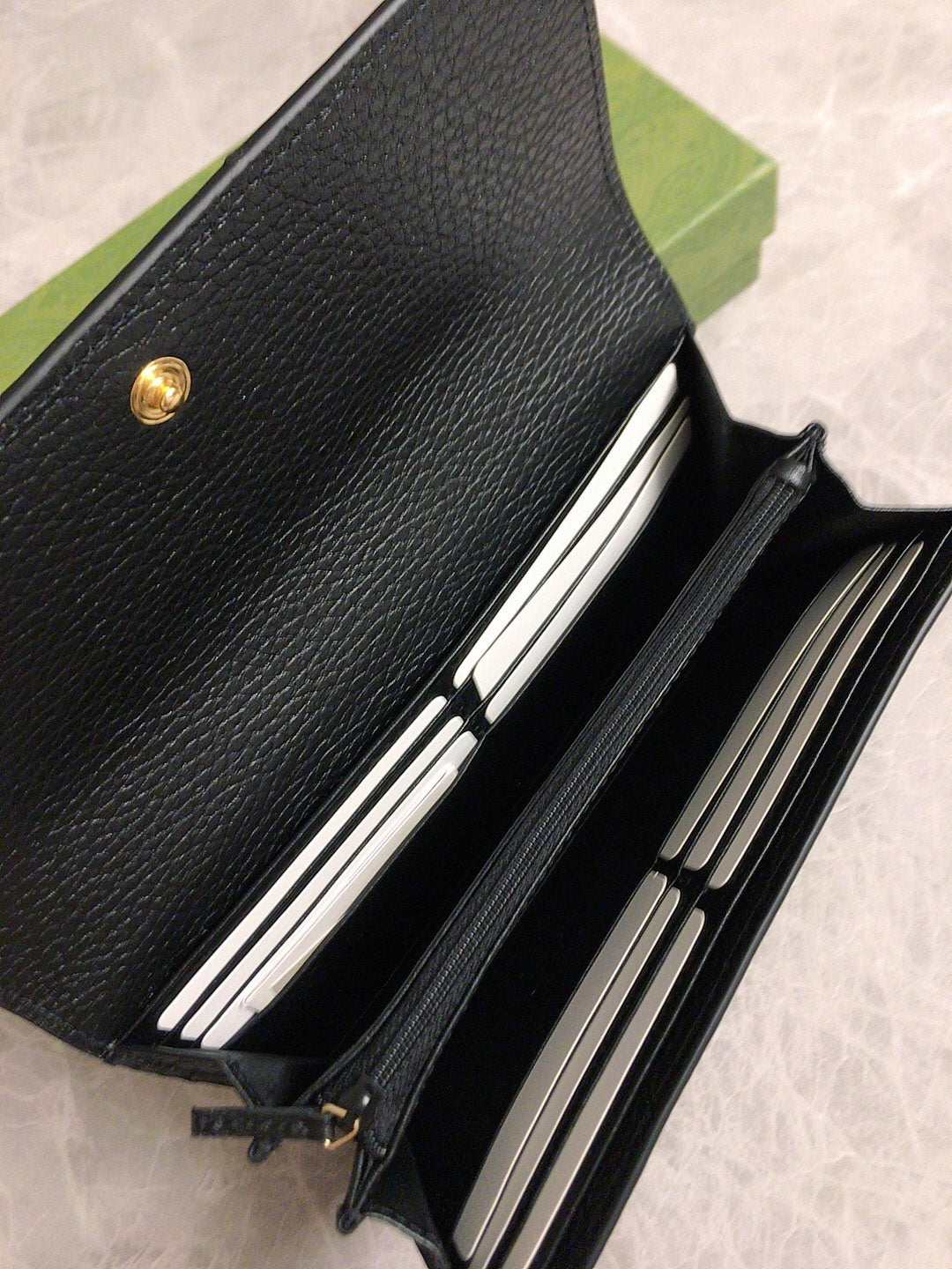 GUCCI CONTINENTAL WALLET