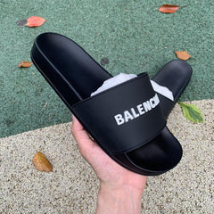 BALENCIAGA SLIPPERS LOGO *BLACK*