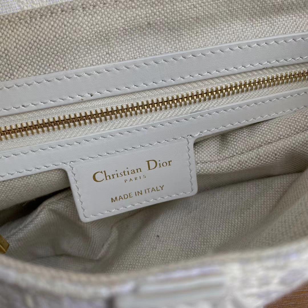 DIOR OBLIQUE WHITE SADDLE BAG