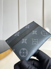 LOUIS VUITTON MONOGRAM CARD HOLDER