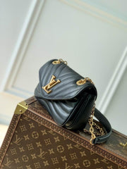 LOUIS VUITTON NEW WAVE CHAIN BAG