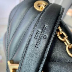 LOUIS VUITTON NEW WAVE CHAIN BAG