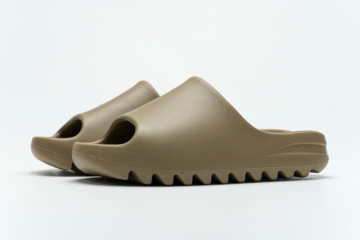 YEEZY SLIDE " CORE "