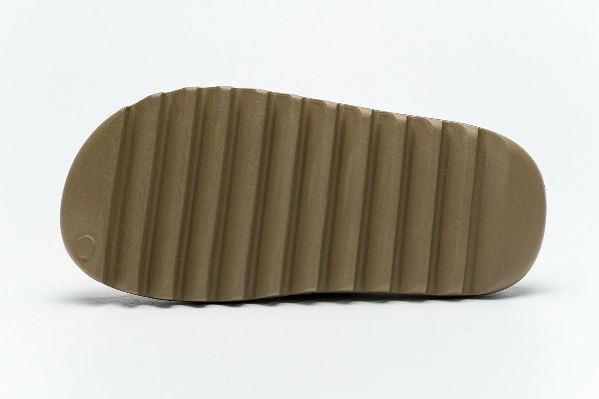 YEEZY SLIDE " CORE "