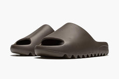 YEEZY SLIDE " SOOT "